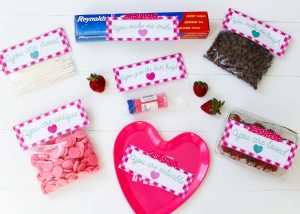 Printable Lovebug Scavenger Hunt with FREE printable clues by The Littles & Me