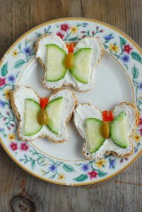 12 Crafts and Snacks to Celebrate Spring on The Littles and Me