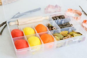 Get ready to have fun with your kiddos and welcome Fall with this Allergy Friendly Play Dough Kit. It's the perfect activity for a Fall play date!
