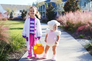 Family Halloween Costumes on The Littles & Me