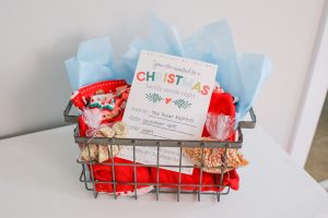 Invite your family to watch your FAVORITE Christmas movie with a fun & festive Printable Christmas Family Movie Night Invitation!