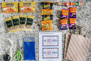 Halloween is the perfect time to spread kindness and light with your family. Put together a simple treat bag and add a Free Printable Halloween Random Act of Kindness Tag. You can use it to encourage teachers, friends, strangers, community workers, or anyone else who needs a little bit of cheer in your community!