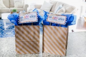 Halloween is the perfect time to spread kindness and light with your family. Put together a simple treat bag and add a Free Printable Halloween Random Act of Kindness Tag. You can use it to encourage teachers, friends, strangers, community workers, or anyone else who needs a little bit of cheer in your community!