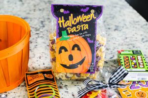 Grab your favorite treats and get ready to surprise friends and neighbors with this fun You've Been Booed Halloween Family Activity. It's the perfect way to get kids of all ages involved in spreading light and joy during the Halloween season. Includes free printable "Boo" tags that are easy to print, pair with a few goodies and watch the Halloween cheer spread.
